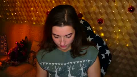 Snapshot of goldiehoshie chatting on 12.30.24 goldiehoshie online show from 12.30.24
