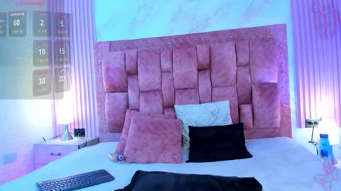 goldilockss15 online show from 09.26.25