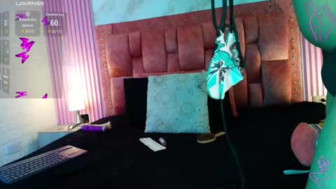 goldilockss15 online show from 11.05.25