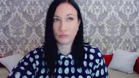 Snapshot of goldmoonn chatting on 04.24.26 goldmoonn online show from 04.24.26