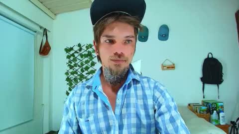 Snapshot of goldy_loyal99 chatting on 02.10.26 Goldy Loyal93 online show from 02.10.26