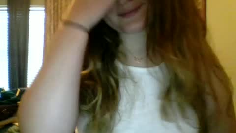 Snapshot of good_pet chatting on 12.08.24 good_pet online show from 12.08.24