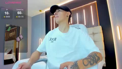 Snapshot of good_sheep chatting on 02.10.26 good_sheep online show from 02.10.26