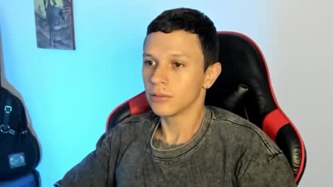 Snapshot of goodboy69i chatting on 02.21.26 goodboy69i online show from 02.21.26