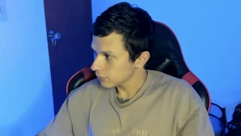 Snapshot of goodboy69i chatting on 04.05.26 goodboy69i online show from 04.05.26