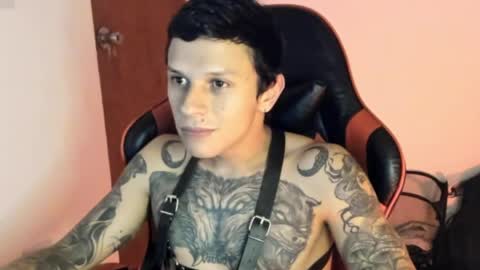 Snapshot of goodboy69i chatting on 04.09.26 goodboy69i online show from 04.09.26