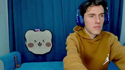 Snapshot of goodboyluca chatting on 04.13.26 Luca online show from 04.13.26