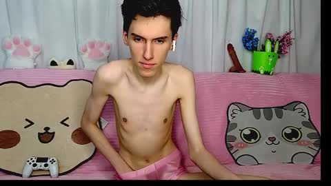 Snapshot of goodboyluca chatting on 05.15.26 Luca online show from 05.15.26