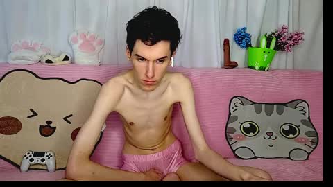 Snapshot of goodboyluca chatting on 05.17.26 Luca online show from 05.17.26