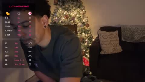 Snapshot of goodjob_jay chatting on 12.27.24 Goodjob Jay online show from 12.27.24