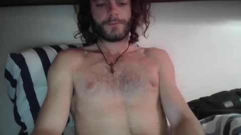 Snapshot of goodleek chatting on 10.20.25 gooleek online show from 10.20.25