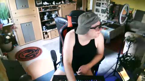 Snapshot of google5001 chatting on 09.17.25 google5001 online show from 09.17.25