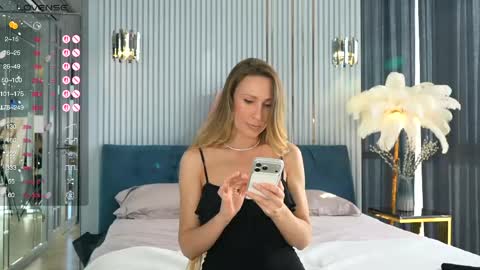 Snapshot of gooodgirlhere chatting on 04.15.26 gooodgirlhere online show from 04.15.26