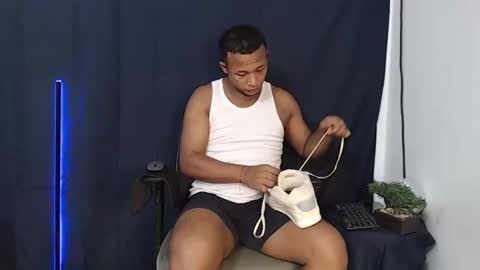 Snapshot of goos_cum chatting on 01.09.25 Goos online show from 01.09.25