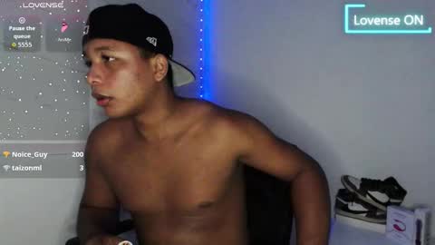 Snapshot of goos_cum chatting on 09.10.25 Goos online show from 09.10.25