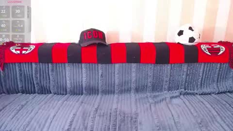 Snapshot of gordonhunt chatting on 02.18.26 Gordon Hunt online show from 02.18.26