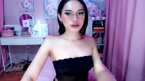 Snapshot of gorgeous_anora chatting on 02.14.26 Anora online show from 02.14.26