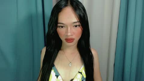 Snapshot of gorgeous_celestine chatting on 06.27.26 tine online show from 06.27.26