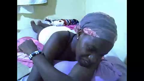 Snapshot of gorgeous_maya1 chatting on 04.15.26 gorgeous_maya1 online show from 04.15.26