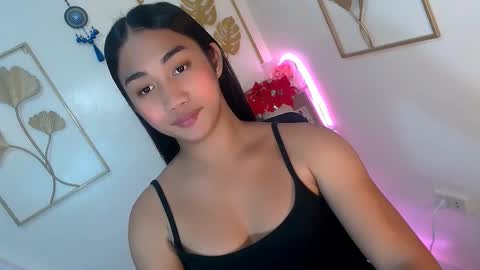 Snapshot of gorgeous_nicole chatting on 11.19.25 gorgeous_nicole online show from 11.19.25