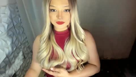 Snapshot of gorgeousamandarose chatting on 06.02.26 Amanda rose online show from 06.02.26