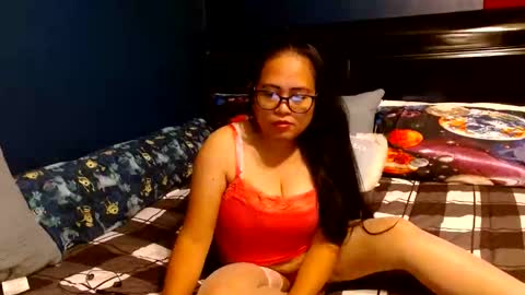 Snapshot of gorgeouslyn09 chatting on 09.21.25 gorgeouslyn09 online show from 09.21.25