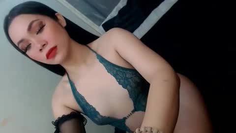 Its me aleah kate online show from 10.16.25