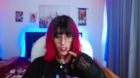 goth_minerva online show from 11.30.25