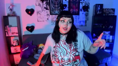 Snapshot of goth_stein chatting on 02.13.25 Engel Please help me to reach 50 thumbs up online show from 02.13.25