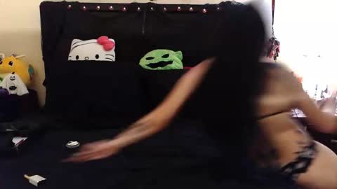 Snapshot of gothbaby305 chatting on 10.21.25 gothbaby305 online show from 10.21.25