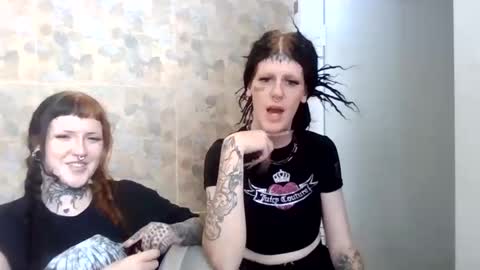 gothdollrubee online show from 12.18.25