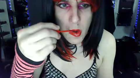 Snapshot of gothic123451 chatting on 12.30.24 Victoriana online show from 12.30.24