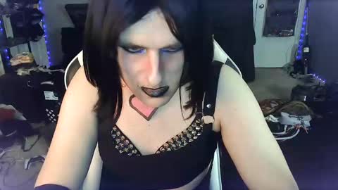 Snapshot of gothic123451 chatting on 01.13.25 Victoriana online show from 01.13.25