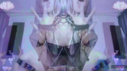 Snapshot of gothicute chatting on 06.02.26 online show from 06.02.26