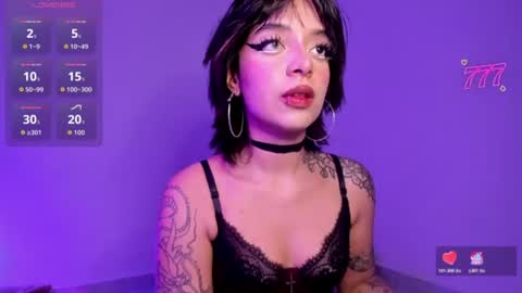 Snapshot of gothv chatting on 06.16.26 Violet online show from 06.16.26