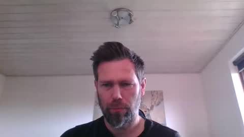 Snapshot of gottalop chatting on 11.22.25 gottalop online show from 11.22.25