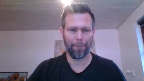 Snapshot of gottalop chatting on 12.18.25 gottalop online show from 12.18.25