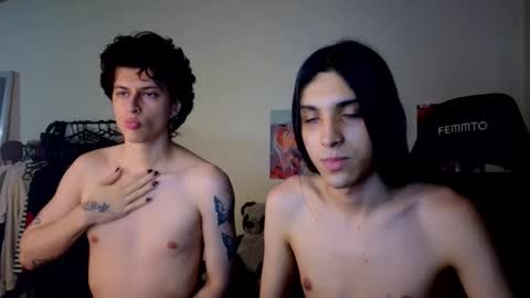 Snapshot of gowther__ chatting on 10.25.25 angelito tu novio online show from 10.25.25