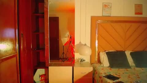 Gracceloret online show from 10.16.25