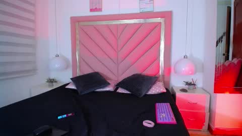 Gracceloret online show from 10.26.25