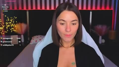 Snapshot of gracefulmichelle chatting on 05.19.26 gracefulmichelle online show from 05.19.26