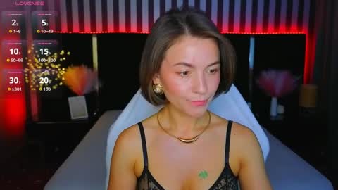 Snapshot of gracefulmichelle chatting on 05.24.26 gracefulmichelle online show from 05.24.26