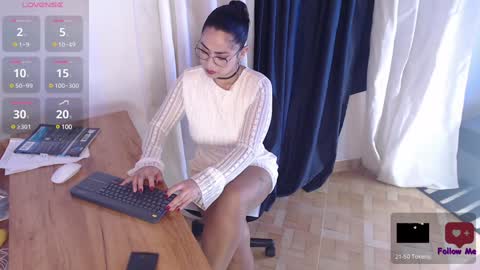 Snapshot of gracehill__ chatting on 01.26.25  Im Sofia  online show from 01.26.25
