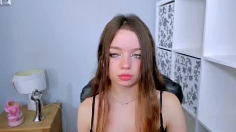 Snapshot of gracetop chatting on 10.28.25 GraceTop online show from 10.28.25