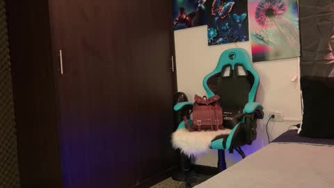 Gracey Milf online show from 10.26.25