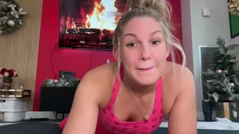 Gracie Mae online show from 12.06.24