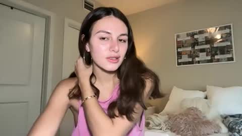 Snapshot of graciesmith27 chatting on 04.19.26 Gracie Smith online show from 04.19.26