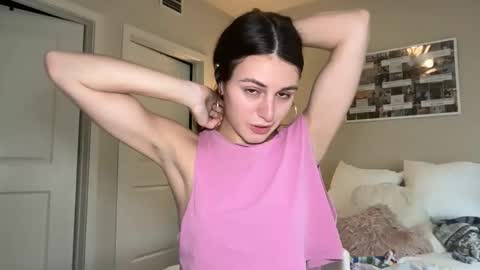 Snapshot of graciesmith27 chatting on 04.19.26 Gracie Smith online show from 04.19.26