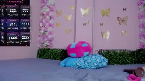 Mi Name is violeta  online show from 05.15.26