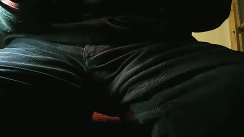 Snapshot of grapefruit chatting on 01.04.25 grapefruit online show from 01.04.25